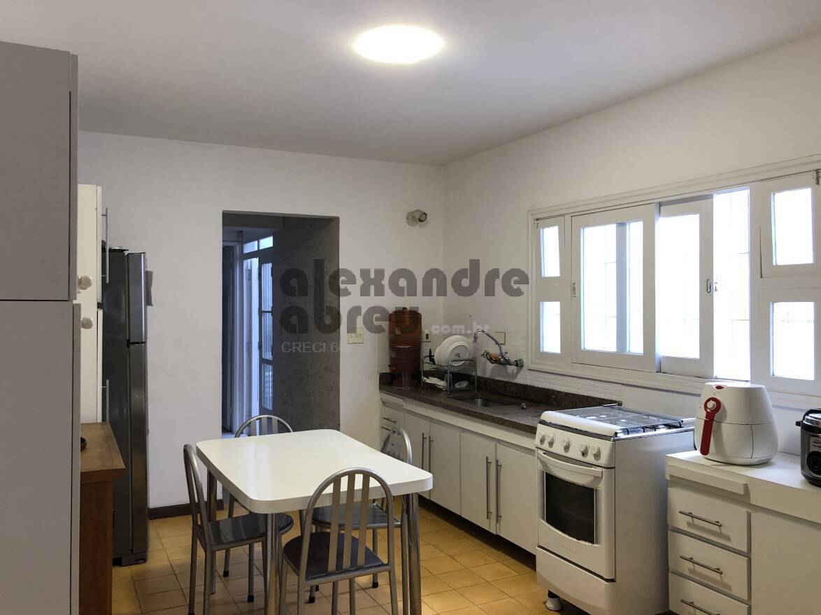 Casa à venda com 4 quartos, 162m² - Foto 13