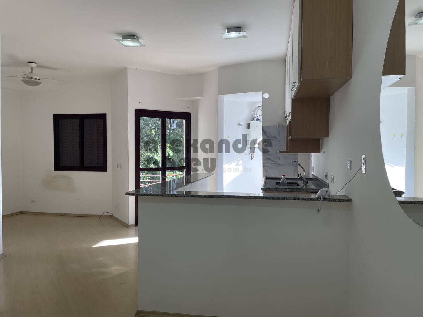 Apartamento à venda e aluguel com 1 quarto, 52m² - Foto 2