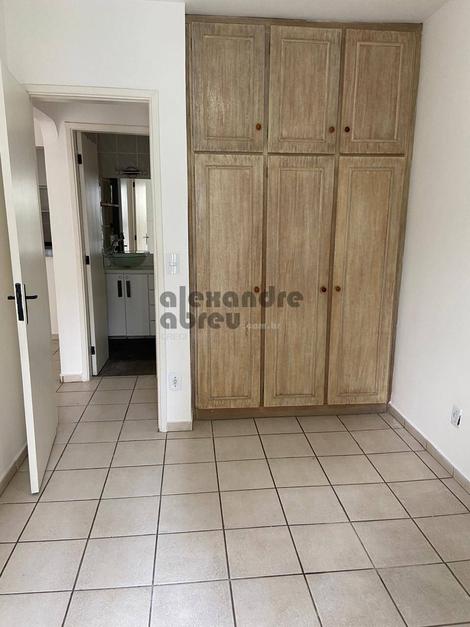 Apartamento para alugar com 1 quarto, 46m² - Foto 13